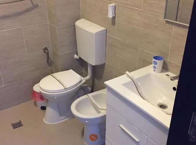 Garsoniera Maria Alezzi *